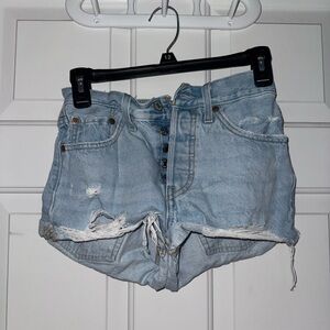Levi’s light denim shorts 501